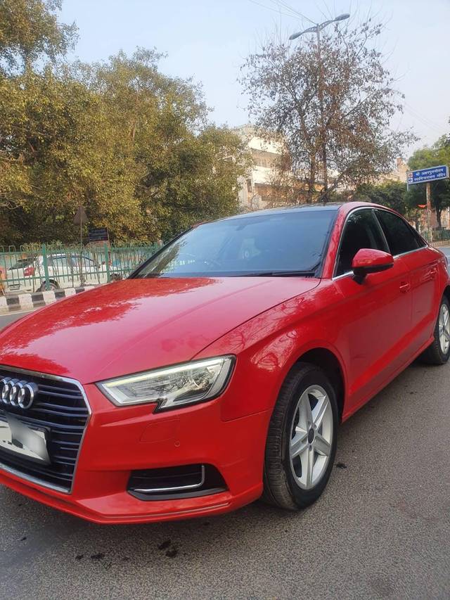 https://images10.gaadi.com/usedcar_image/4307795/original/processed_eb92a5cf8c7d378daa7a254320914901.jpg?imwidth=6402