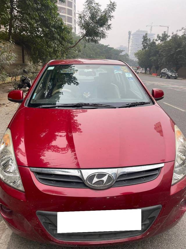 https://images10.gaadi.com/usedcar_image/4307807/original/2543624b0a1ceccd6348e83e15e09076.jpg?imwidth=6402