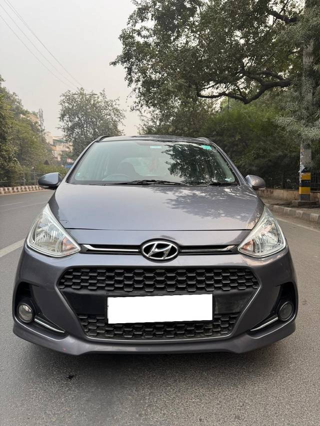 https://images10.gaadi.com/usedcar_image/4307816/original/processed_040a53440212b7df278e5a74934b683b.jpg?imwidth=6402