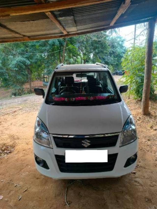 https://images10.gaadi.com/usedcar_image/4307817/original/processed_f944deec-9640-4caa-bc04-190ef0ef26ce.jpg?imwidth=6401