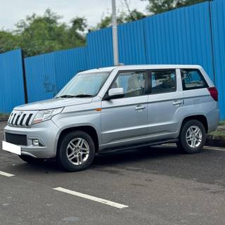 Mahindra TUV 300 Plus Mahindra TUV 300 Plus P8 BSIV