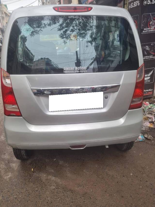 https://images10.gaadi.com/usedcar_image/4307926/original/processed_14b5edd1850fe75f43f37d1e5d7220cc.jpg?imwidth=6401