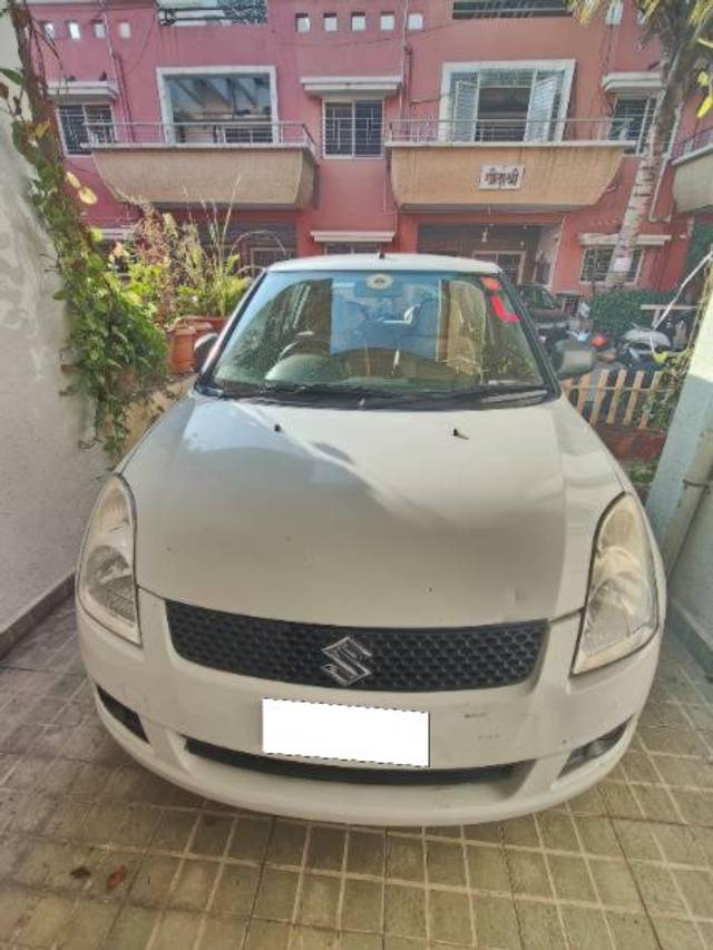 https://images10.gaadi.com/usedcar_image/4307929/original/processed_06ee30c4-9a01-423b-aad7-53ce6c038e20.jpg?imwidth=6400