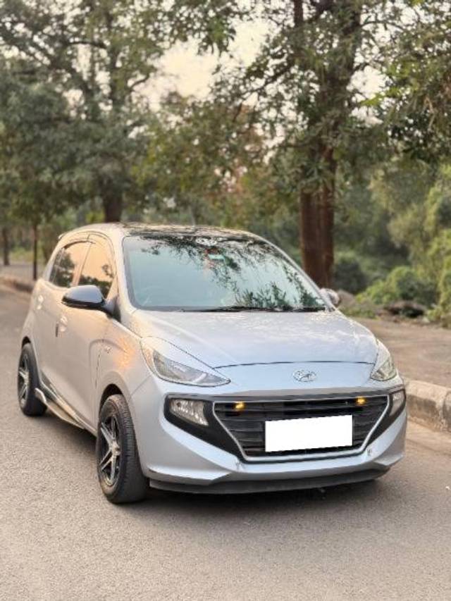 https://images10.gaadi.com/usedcar_image/4307960/original/processed_f5d9d5c4-d7d7-4ad0-81e8-cbb1de3b1095.jpg?imwidth=6400