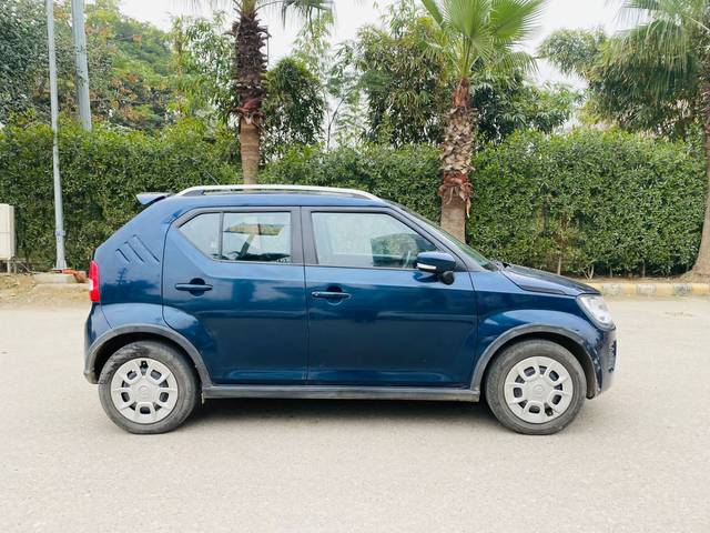 https://images10.gaadi.com/usedcar_image/4307978/original/49bddb49da000d33d517725b64f901fa.jpg?imwidth=6401