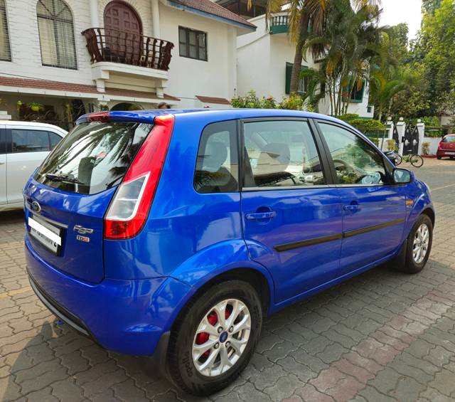 https://images10.gaadi.com/usedcar_image/4308027/original/processed_6c213f3251b012780f130924f5ca5bce.jpg?imwidth=6402