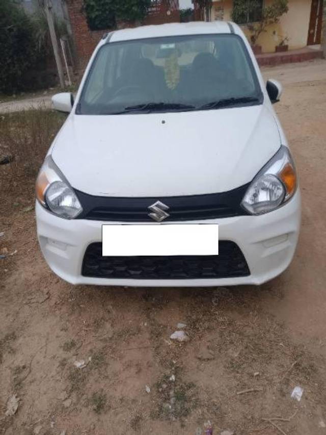 https://images10.gaadi.com/usedcar_image/4308075/original/processed_9555eb80-33bf-44bb-8643-3d11481768d3.jpg?imwidth=6400