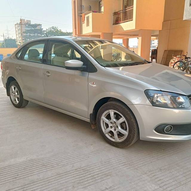 https://images10.gaadi.com/usedcar_image/4308121/original/processed_e189013965fb51149f77e6c7d09345bb.jpg?imwidth=6400