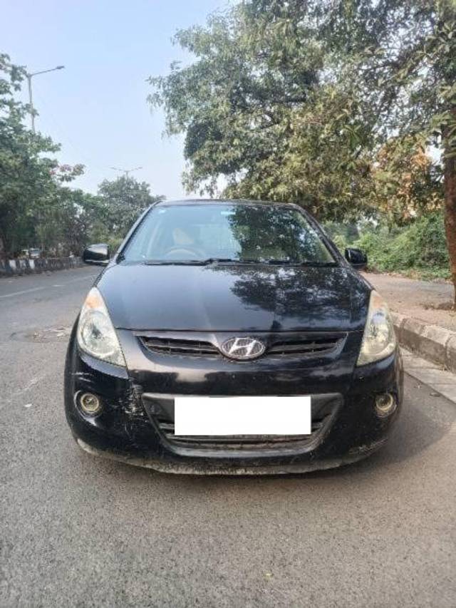 https://images10.gaadi.com/usedcar_image/4308176/original/processed_a025225f-0252-4b38-8ead-8ec73c7d090d.jpg?imwidth=6402