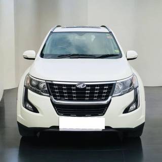 Mahindra XUV500 Mahindra XUV500 W11 AT BSIV