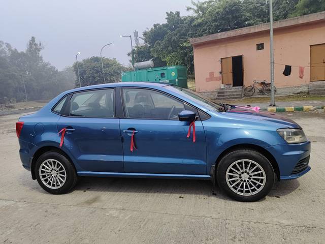 https://images10.gaadi.com/usedcar_image/4308222/original/processed_2b2a9502016d380bcb2a0f8a967be86a.jpg?imwidth=6401