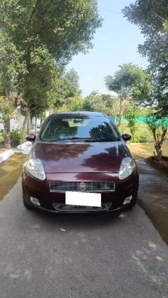 https://images10.gaadi.com/usedcar_image/4308227/original/processed_7d4067cc-d400-46fb-94e3-bfe21adf8be5.jpg?imwidth=6400