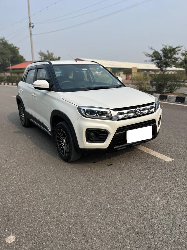 https://images10.gaadi.com/usedcar_image/4308240/original/processed_9d9474f79ba2ec503b6b0c7cc382f1c4.jpg?imwidth=6400