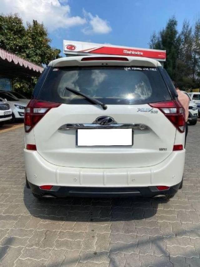 https://images10.gaadi.com/usedcar_image/4308304/original/processed_57d9c5cb-b3ab-47a6-80b0-c2f45bb25e12.jpeg?imwidth=6402