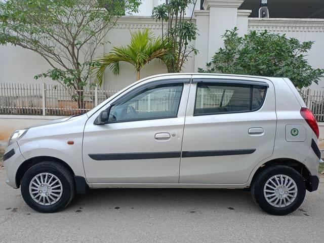 https://images10.gaadi.com/usedcar_image/4308365/original/cb38c4add06b6659c563e03bf10abbc6.jpg?imwidth=6401