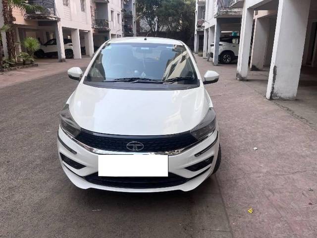 https://images10.gaadi.com/usedcar_image/4308366/original/processed_f77c0134-b56e-4463-b5b1-92794463f332.jpeg?imwidth=6400