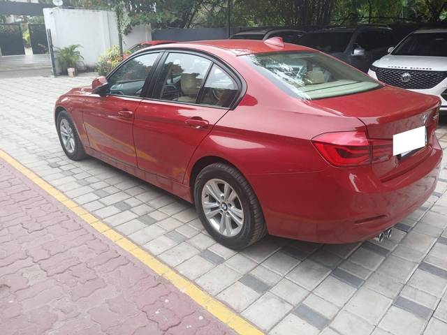 https://images10.gaadi.com/usedcar_image/4308376/original/processed_95224ea1349bc2fa8f80d5ffcce2d905.jpg?imwidth=6402