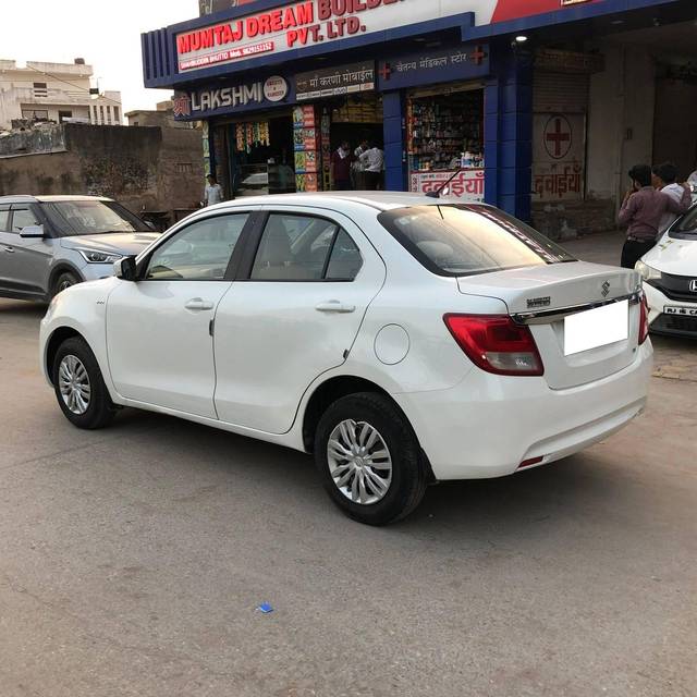 https://images10.gaadi.com/usedcar_image/4308391/original/processed_22cc8ed5c0ca77641e8c31d61ceb4ecb.jpg?imwidth=6402