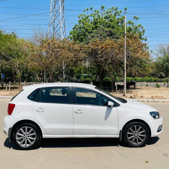 https://images10.gaadi.com/usedcar_image/4308403/original/2375dfc33fa669cd1675608e206f5ce5.jpg?imwidth=6401