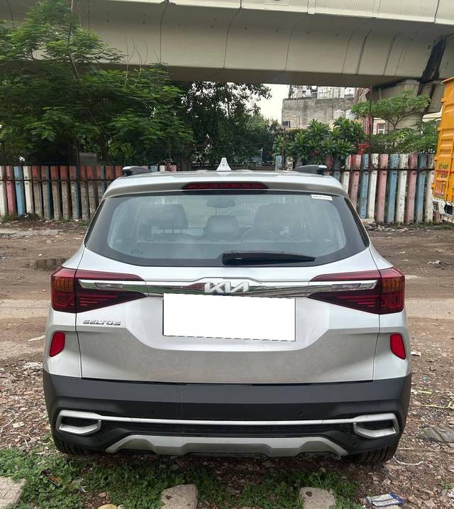 https://images10.gaadi.com/usedcar_image/4308405/original/processed_74f48f812324e0191fdd83f4b094299d.jpg?imwidth=6402