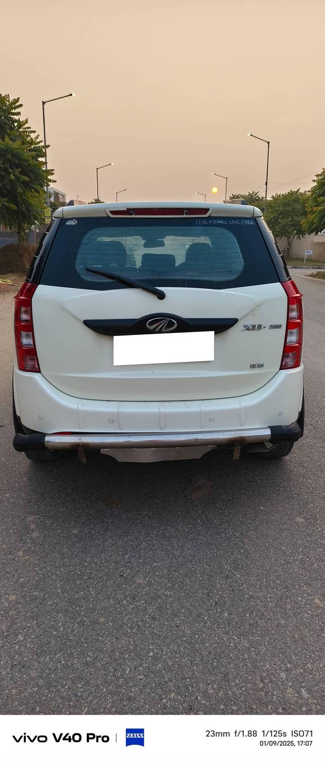 https://images10.gaadi.com/usedcar_image/4308421/original/processed_25a3af93e32b667cc358795bb8d39403.jpg?imwidth=6402