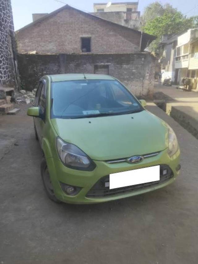 https://images10.gaadi.com/usedcar_image/4308431/original/processed_442f4756-7663-4312-94d2-c97946fae30c.jpg?imwidth=6400