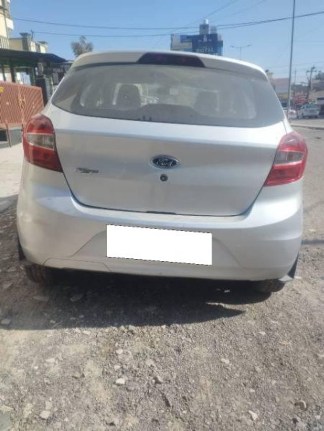 https://images10.gaadi.com/usedcar_image/4308535/original/processed_b59e4af6-5eee-4705-9a84-0ef9f4d55678.jpg?imwidth=6402