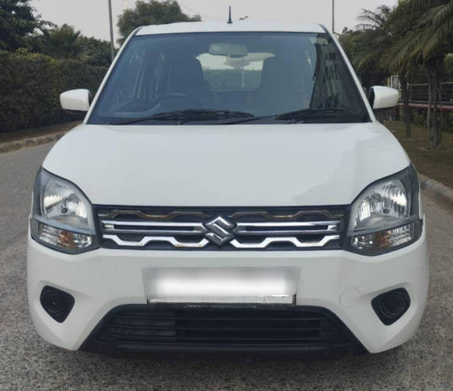 https://images10.gaadi.com/usedcar_image/4308571/original/8c05ed684d5e84891d87162f0196e654.png?imwidth=6400