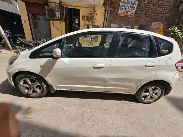 https://images10.gaadi.com/usedcar_image/4308581/original/fd59ed21b2f8637dd8bf5d7f0b2a42a7.jpg?imwidth=6402