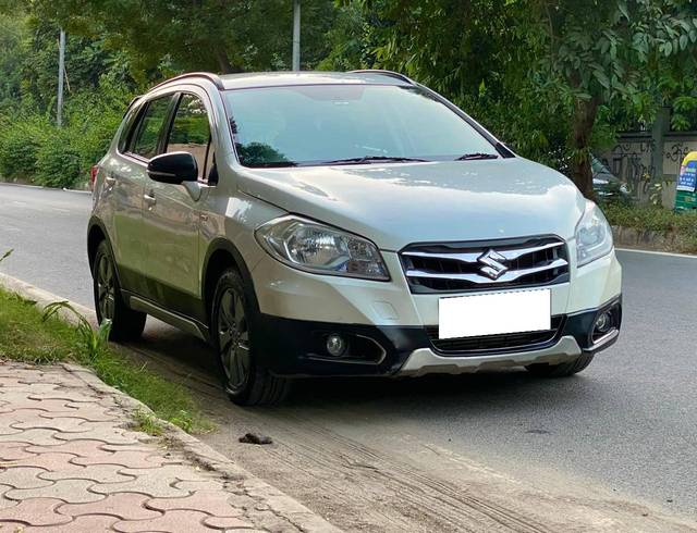 https://images10.gaadi.com/usedcar_image/4308619/original/processed_401277bacdff02db454ab08200ad2045.jpg?imwidth=6400