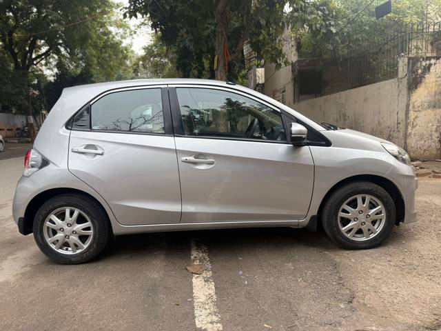 https://images10.gaadi.com/usedcar_image/4308646/original/824da2fb048e91ce587093b9724d8b38.jpg?imwidth=6402