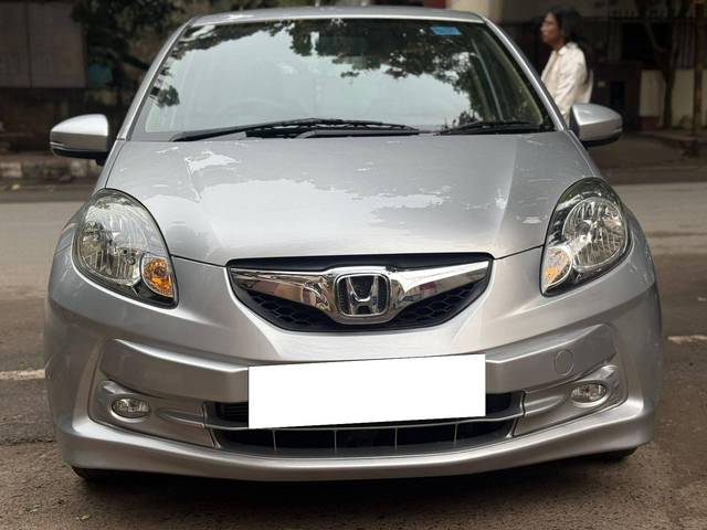 https://images10.gaadi.com/usedcar_image/4308646/original/processed_0544ab0e7cddb4bce51bdcd0a2139de1.jpg?imwidth=6400