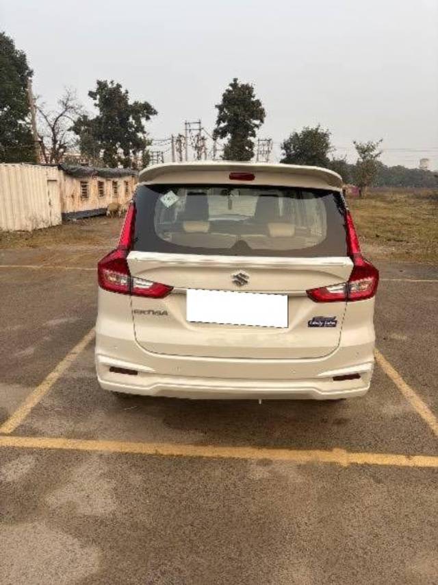 https://images10.gaadi.com/usedcar_image/4308673/original/processed_ce36881f-b28c-4ea3-80d3-97b86c3620a6.jpg?imwidth=6402