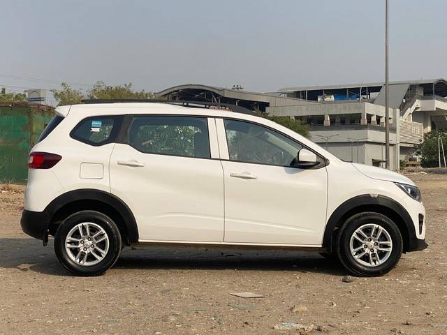 https://images10.gaadi.com/usedcar_image/4308689/original/d6b3630d3d62fc844e7c93fd6bf674ef.jpg?imwidth=6401