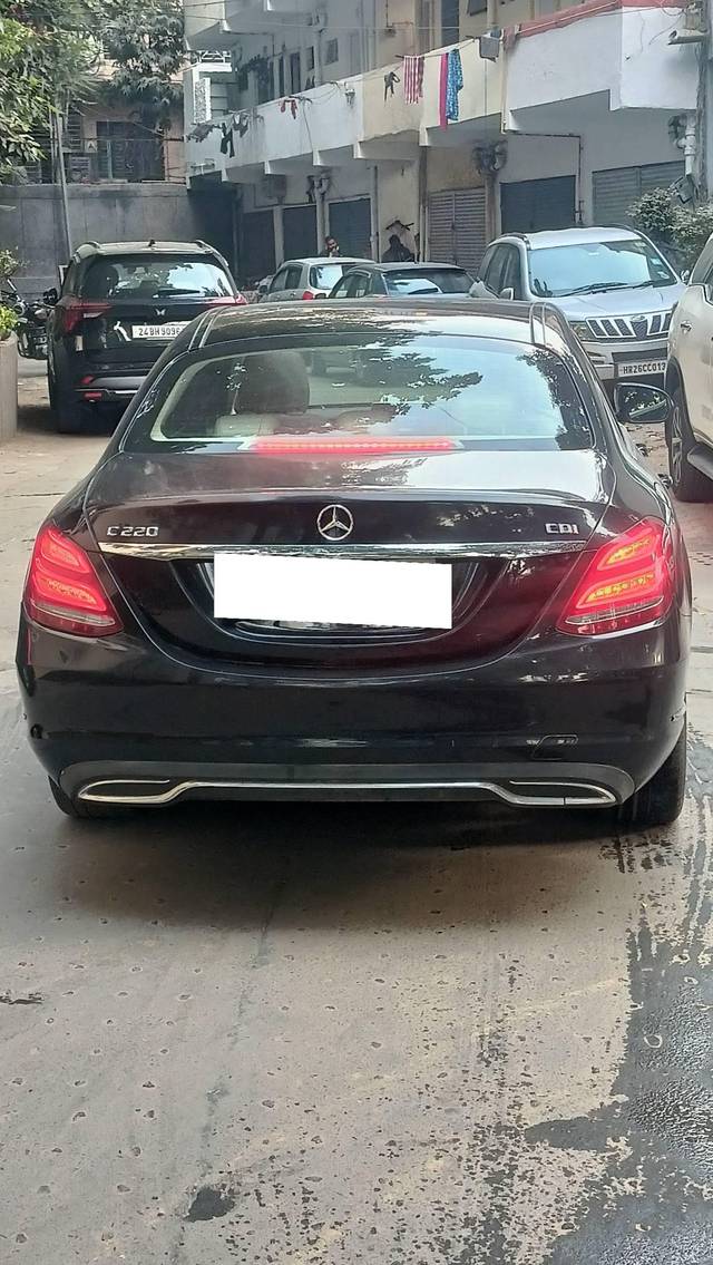 https://images10.gaadi.com/usedcar_image/4308704/original/processed_6966fc5a103a95503ab598b11eae9539.jpeg?imwidth=6401