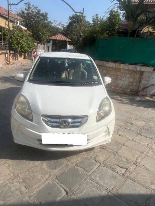 https://images10.gaadi.com/usedcar_image/4308729/original/face725a66f32e9b2cf265beb859d7c4.jpg?imwidth=6400