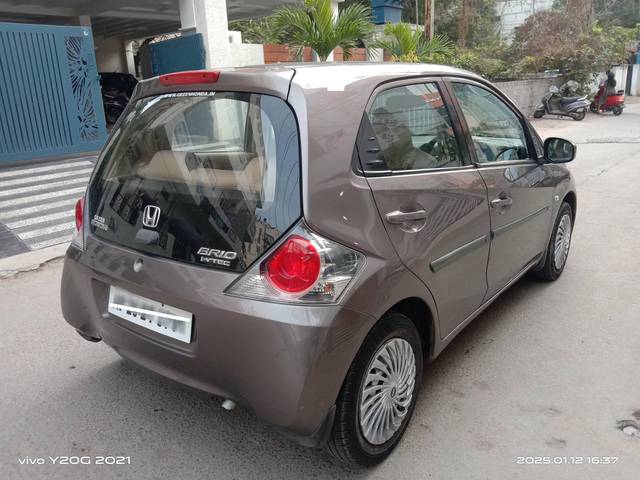 https://images10.gaadi.com/usedcar_image/4308777/original/processed_6feb3d1632e76302c8c0423688a22c67.jpg?imwidth=6401