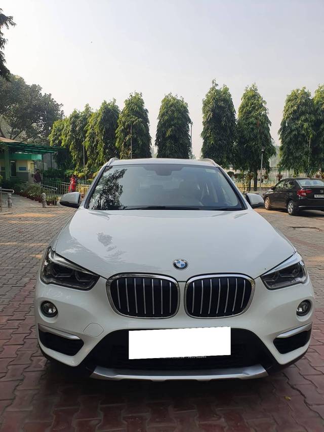 https://images10.gaadi.com/usedcar_image/4308804/original/processed_6277644b57e9bebcc70955560e5a1369.jpg?imwidth=6402