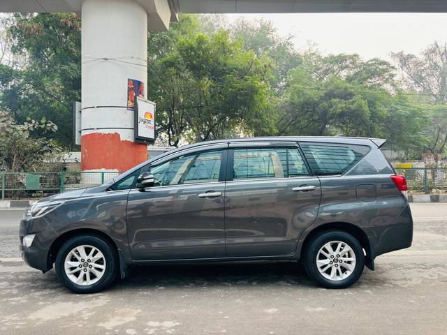 https://images10.gaadi.com/usedcar_image/4308956/original/processed_995f9d3090b7335451315c658fc03569.jpg?imwidth=6400
