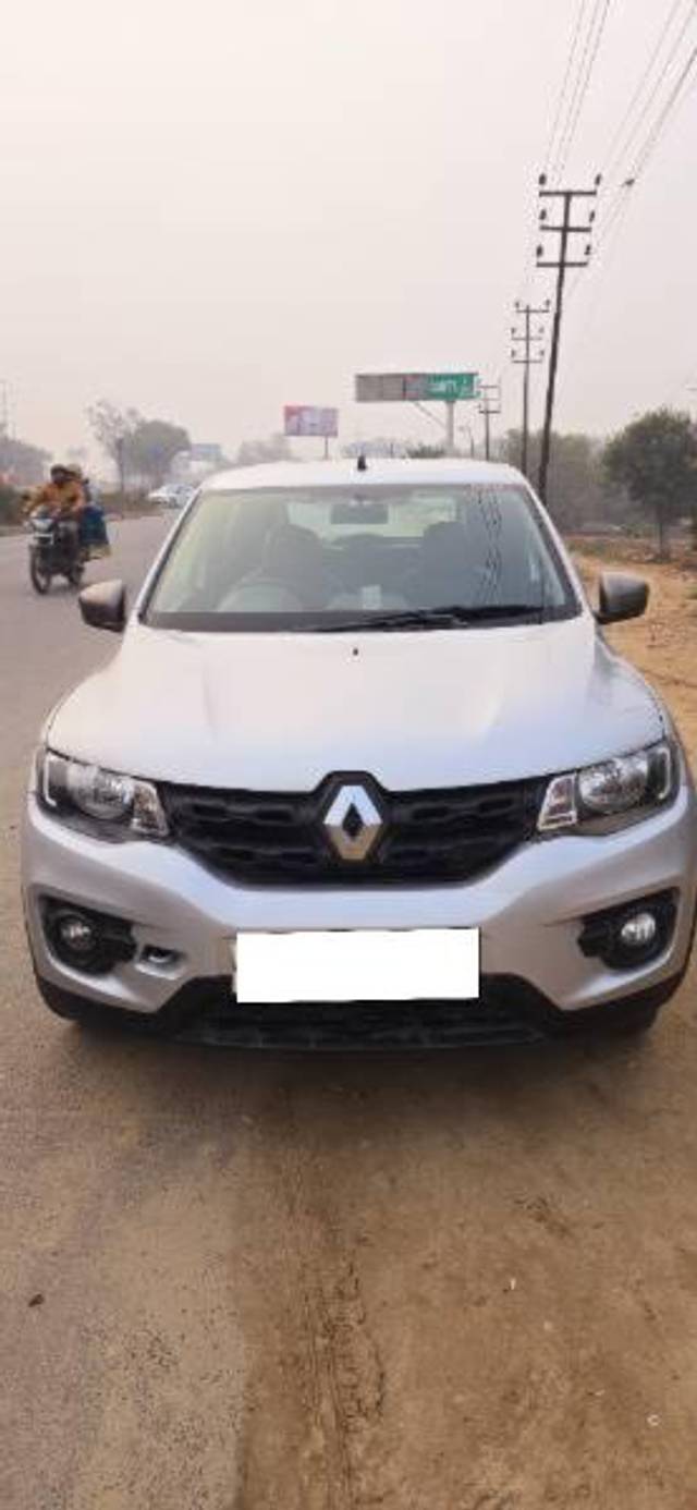 https://images10.gaadi.com/usedcar_image/4308980/original/processed_1038bb45-c386-41ec-81e2-efe45729bfba.jpg?imwidth=6400