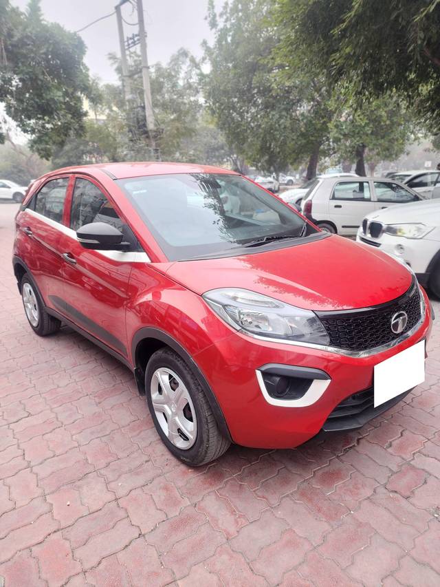 https://images10.gaadi.com/usedcar_image/4309023/original/processed_3473fc75ef4c516e7b8c573e492d72a5.jpg?imwidth=6401