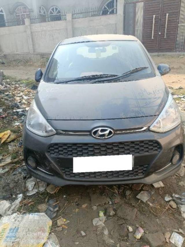 https://images10.gaadi.com/usedcar_image/4309182/original/processed_621cfb89-064d-4085-8f8a-92f83e6bc747.jpg?imwidth=6400