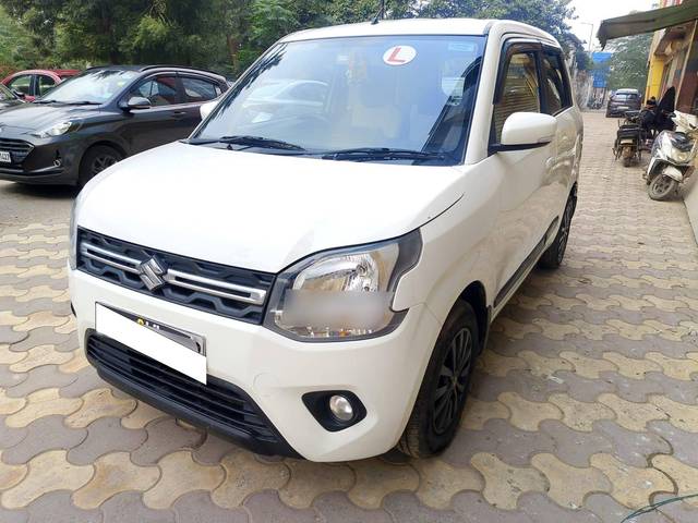 https://images10.gaadi.com/usedcar_image/4309194/original/processed_5a07247af0f000f1ddac628fb5fdfae5.jpeg?imwidth=6400