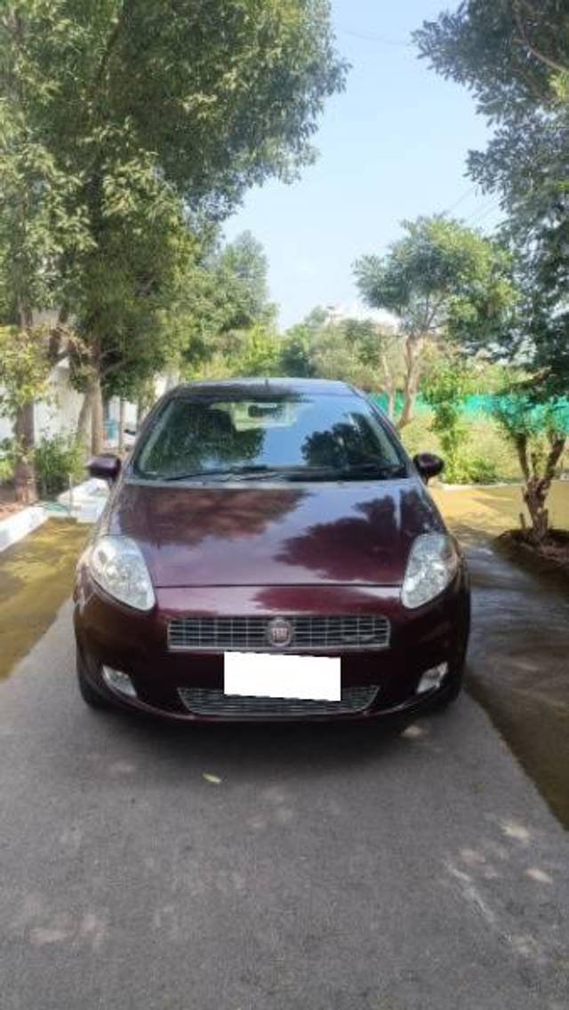 https://images10.gaadi.com/usedcar_image/4309277/original/processed_992836b6-8939-4fbe-ae44-5b2ad50303b1.jpg?imwidth=6400