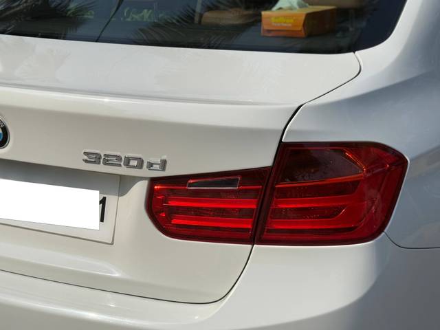 https://images10.gaadi.com/usedcar_image/4309285/original/processed_07f11488c9ea39ab68e93073f4c4c382.jpg?imwidth=6402