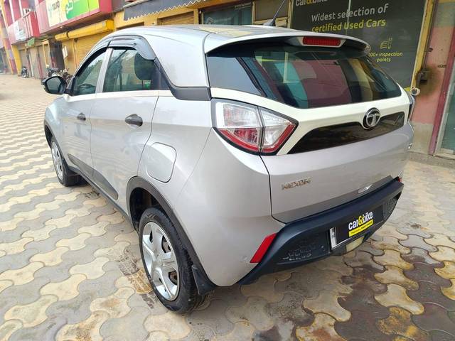 https://images10.gaadi.com/usedcar_image/4309315/original/processed_278afd3feb483e662759f2a76190e3a2.jpeg?imwidth=6402