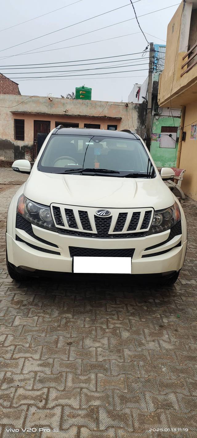 https://images10.gaadi.com/usedcar_image/4309334/original/processed_14179b11ca9e9e22011b512650fd8e2a.jpg?imwidth=6400