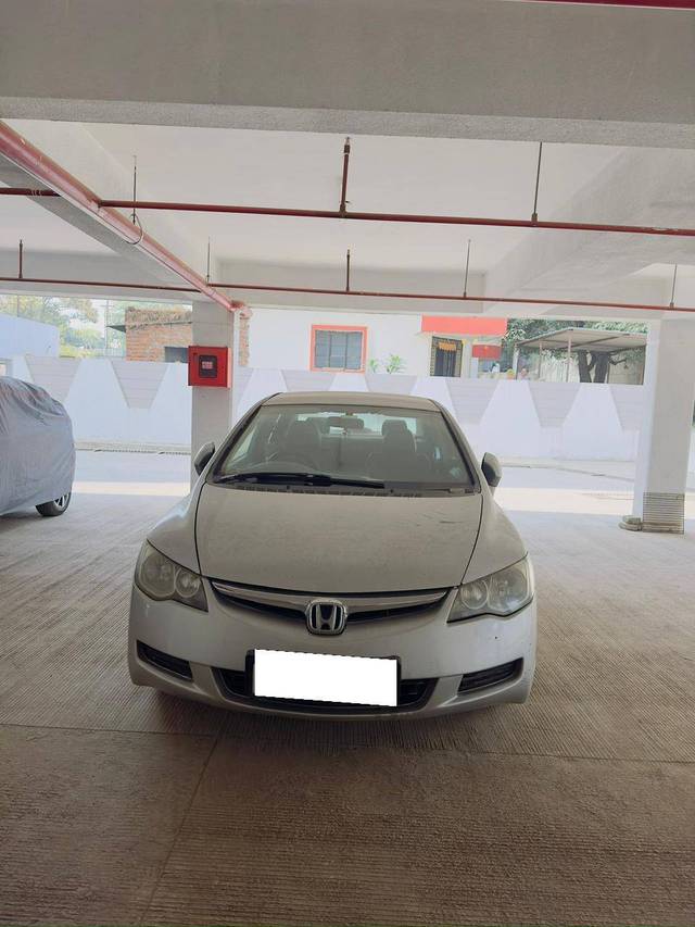 https://images10.gaadi.com/usedcar_image/4309348/original/8366c1f2d8282686322862ee78fa45c1.jpg?imwidth=6402