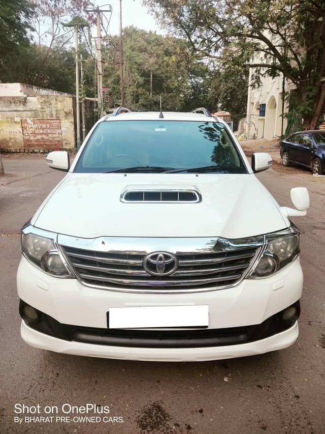 https://images10.gaadi.com/usedcar_image/4309397/original/processed_674707ec4fc3aa864e1e247f2d26d9e2.jpg?imwidth=6400