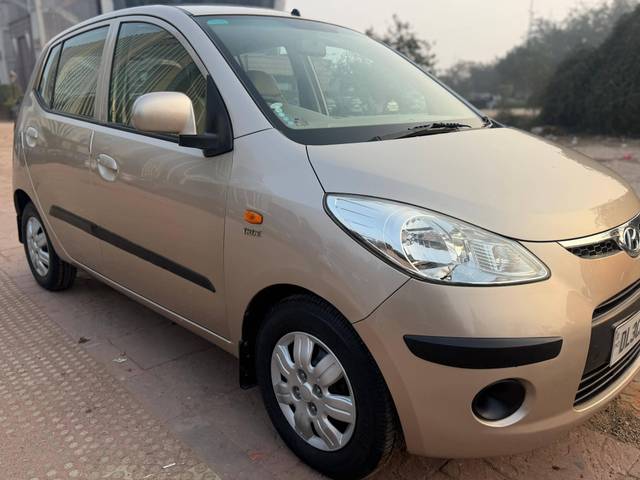 https://images10.gaadi.com/usedcar_image/4309416/original/processed_0f6eea590b78965d20bd0cfa1ebb4e2c.jpg?imwidth=6400